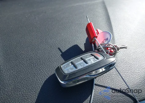 2018 Chrysler Pacifica Limited z USA, uszkodzony, nr VIN 2C4RC1GG1JR269185